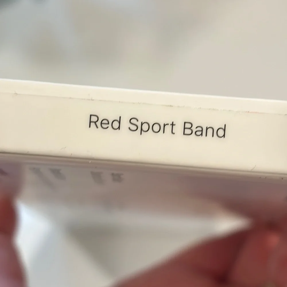 Apple Red Sports Watch Band 40mm NEW - Picture 6 of 7